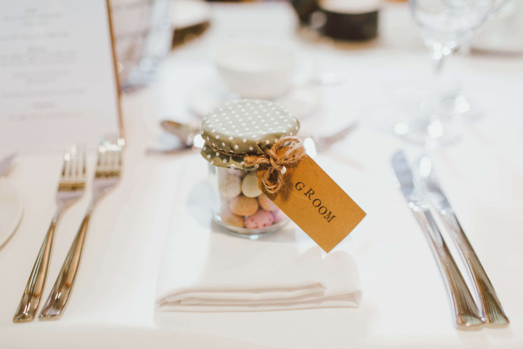 Six ideas for awesome Autumn wedding favours