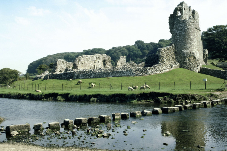 Top tips for Weekend Breaks in South Wales This Spring